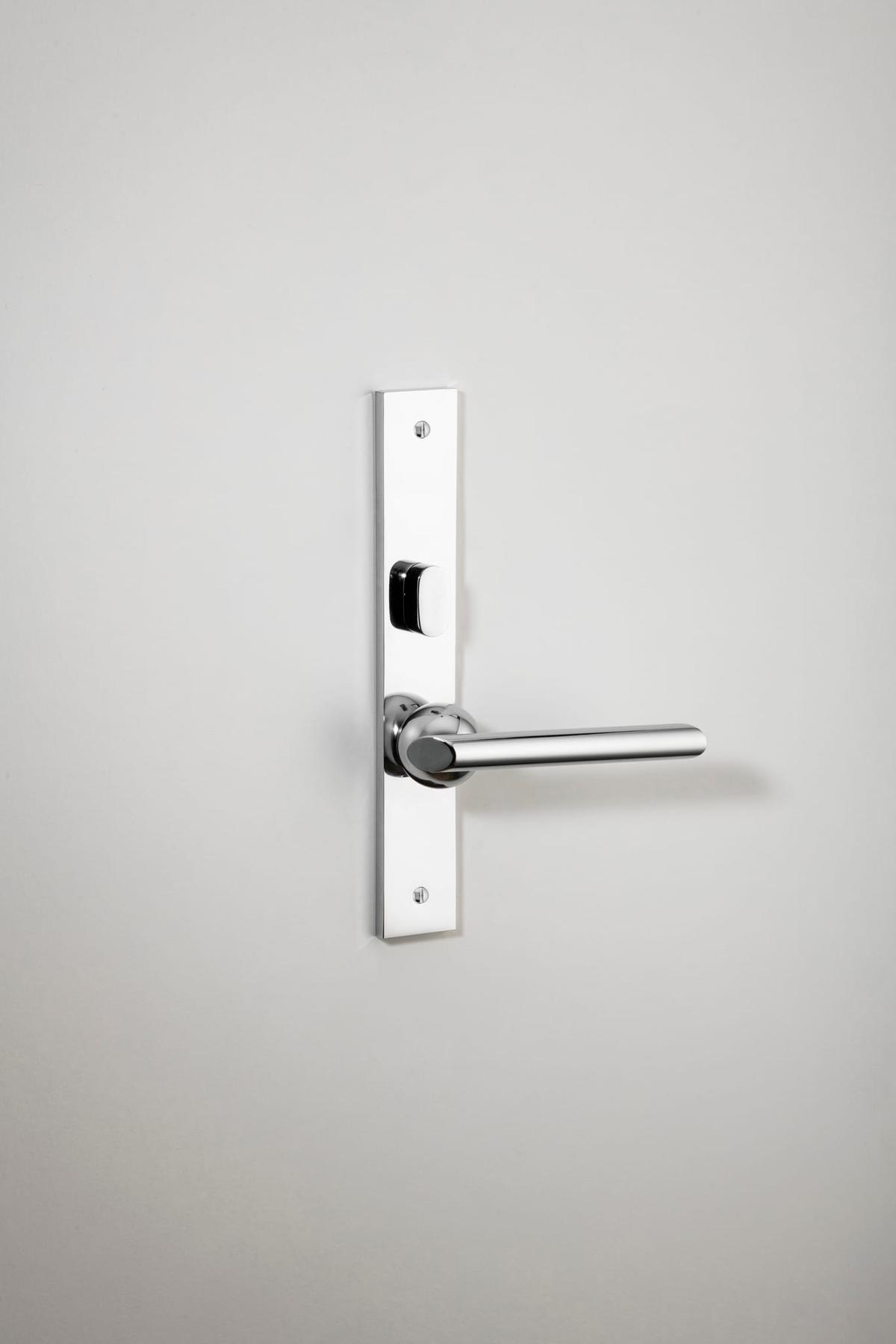 Futurismo Door Lever – Rectangular Backplate – Polished Chrome – 11932LLP62