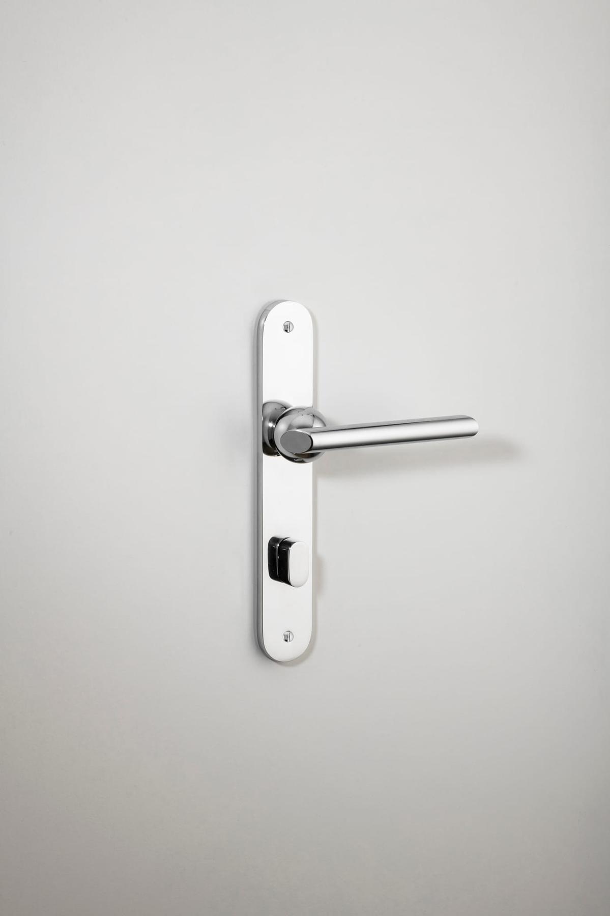 Futurismo Door Lever – Oval Backplate – Polished Chrome – 11936P85