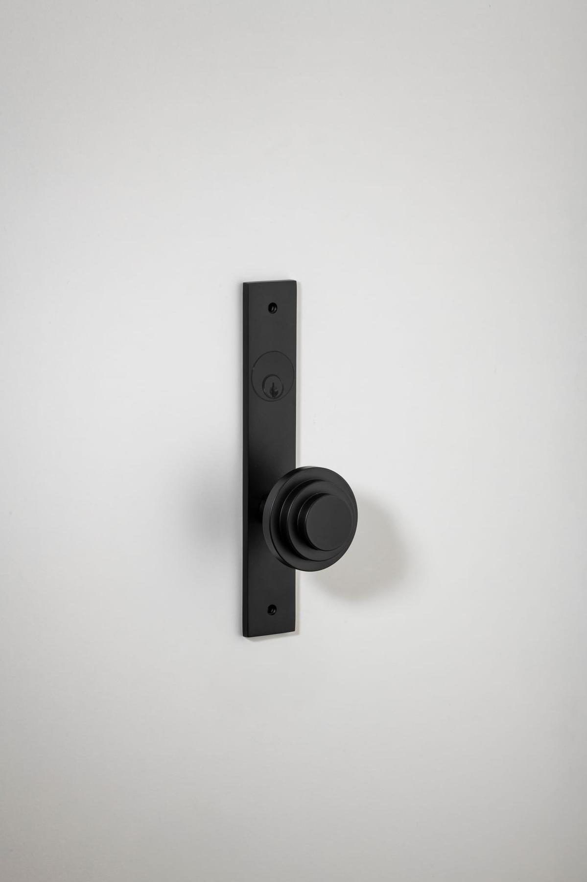 Zzzigurat Door Knob – Rectangular Backplate – Nero – 12884KLE92