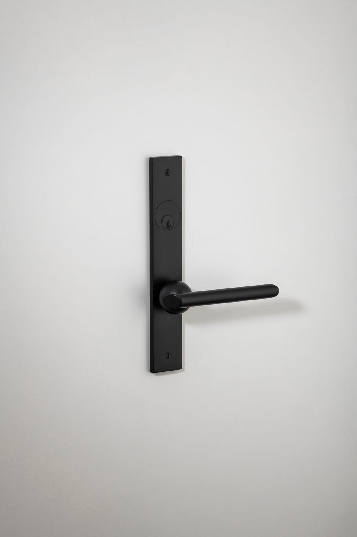 Futurismo Door Lever – Rectangular Backplate – Nero – 12932LLE92