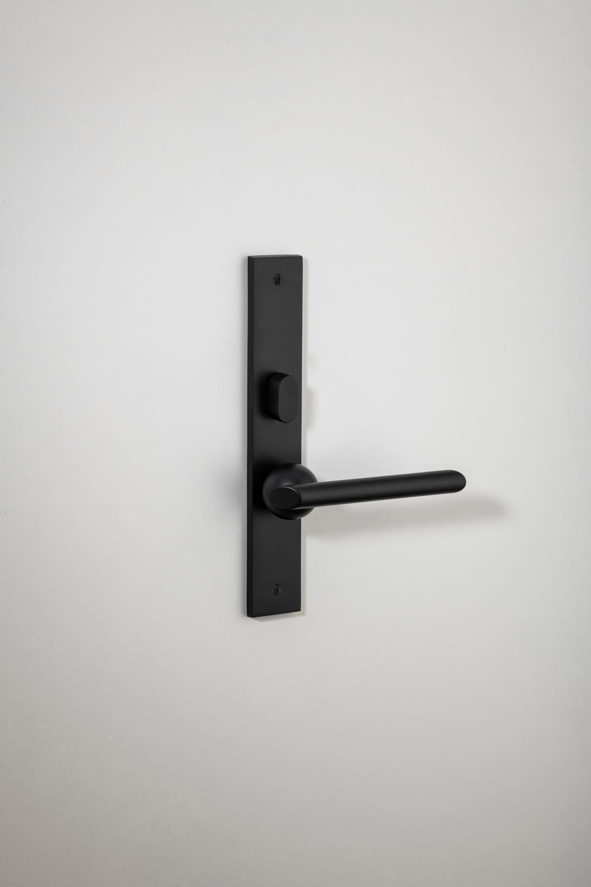 Futurismo Door Lever – Rectangular Backplate – Nero – 12932LLP62