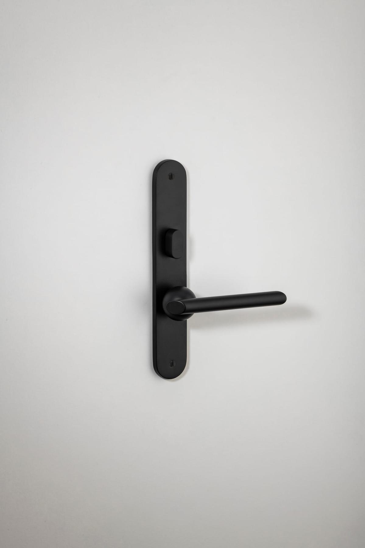 Futurismo Door Lever – Oval Backplate – Nero – 12936LLP62