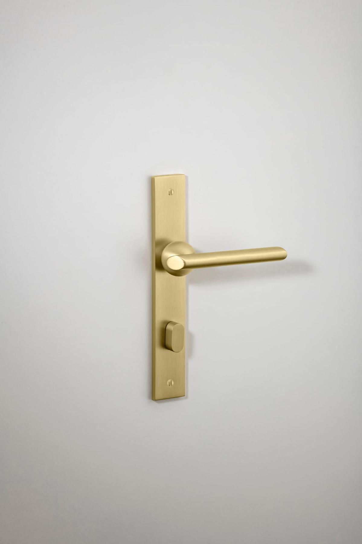 Futurismo Door Lever – Rectangular Backplate – Champagne PVD – 13432P85