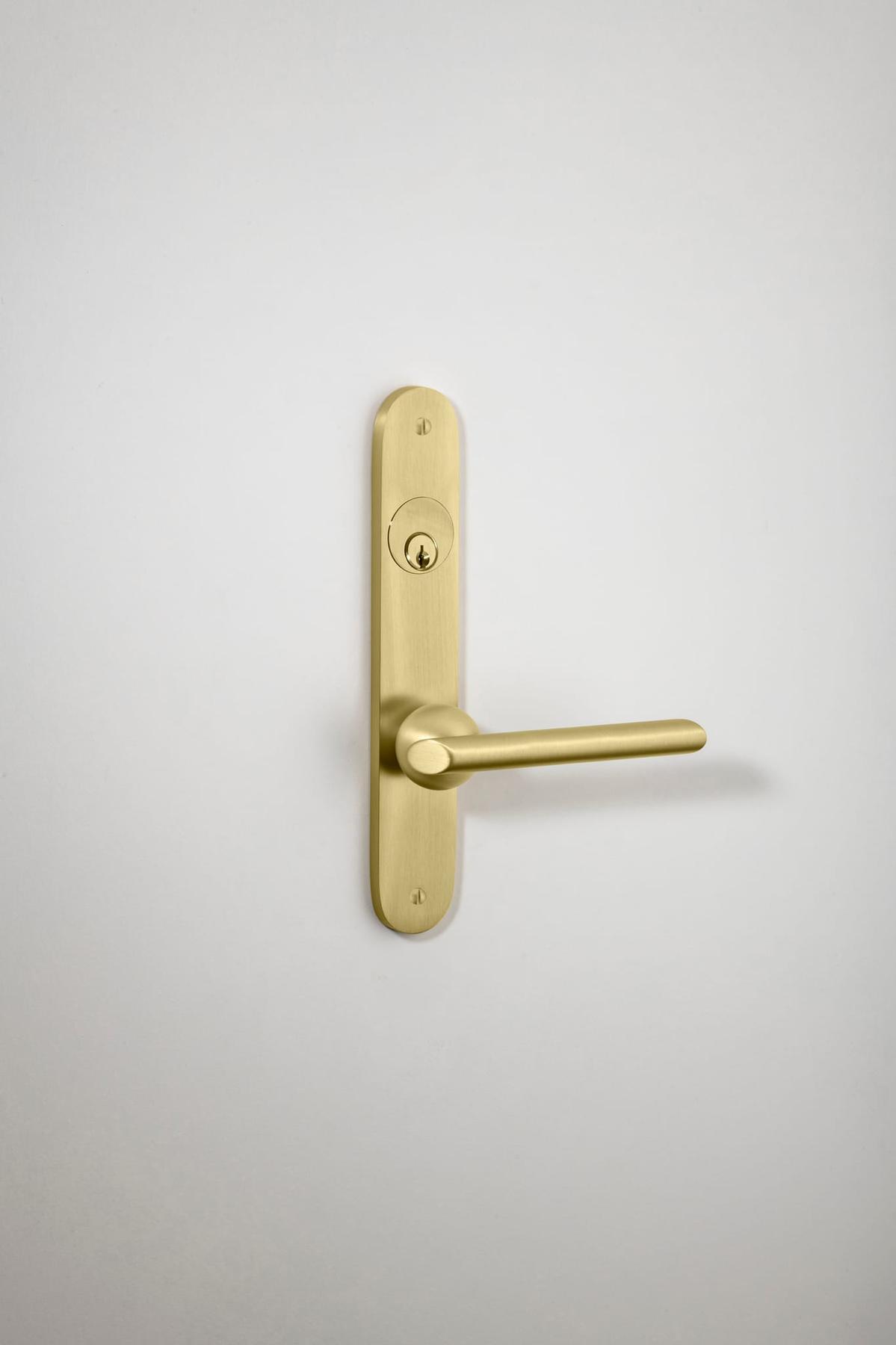 Futurismo Door Lever – Oval Backplate – Champagne PVD – 13436LLE92