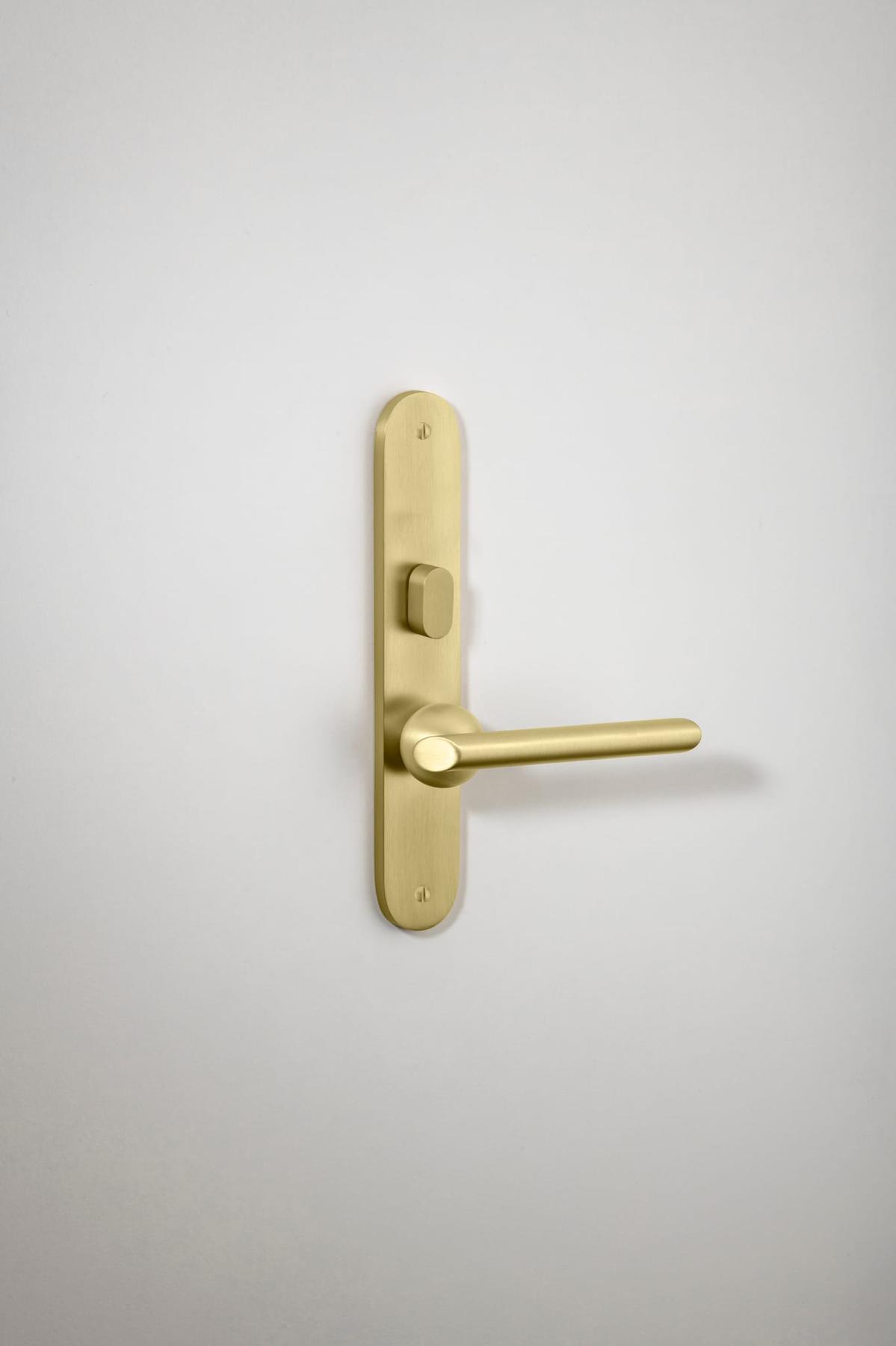 Futurismo Door Lever – Oval Backplate – Champagne PVD – 13436LLP62