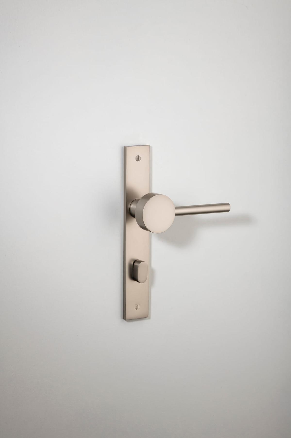 Geppetto Door Lever – Rectangular Backplate – Smooth Nickel – 14908P85