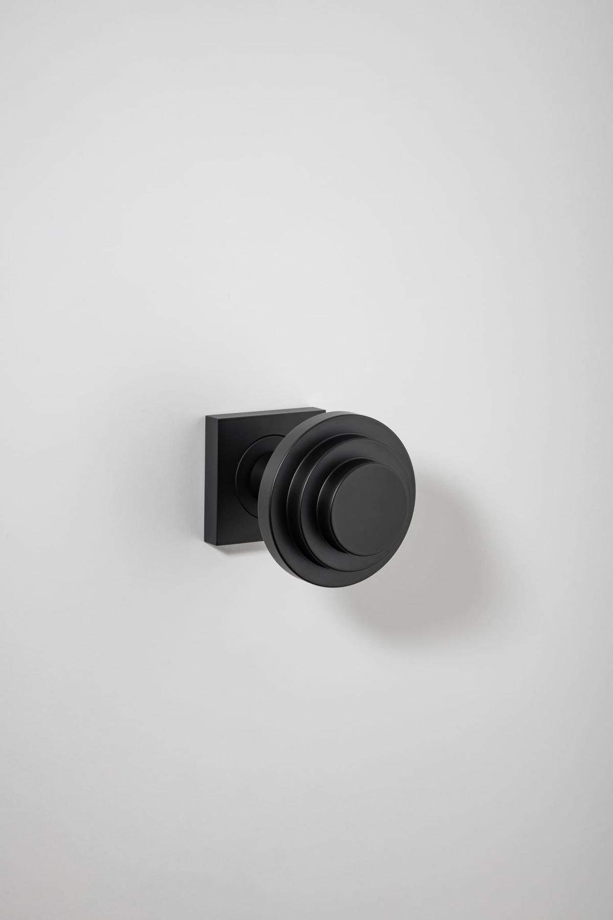 Zzzigurat Door Knob – Square Rose – Nero – 21273