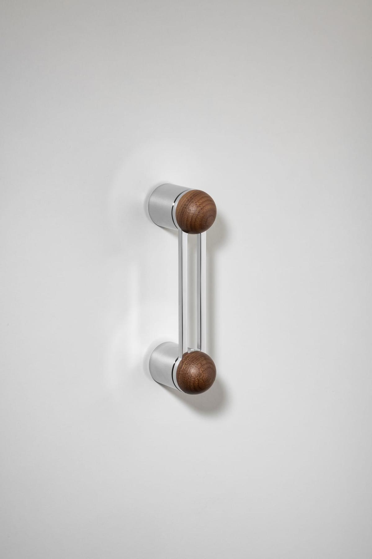 H04 Pull Handle Short – American Walnut/Polished Chrome – 30101