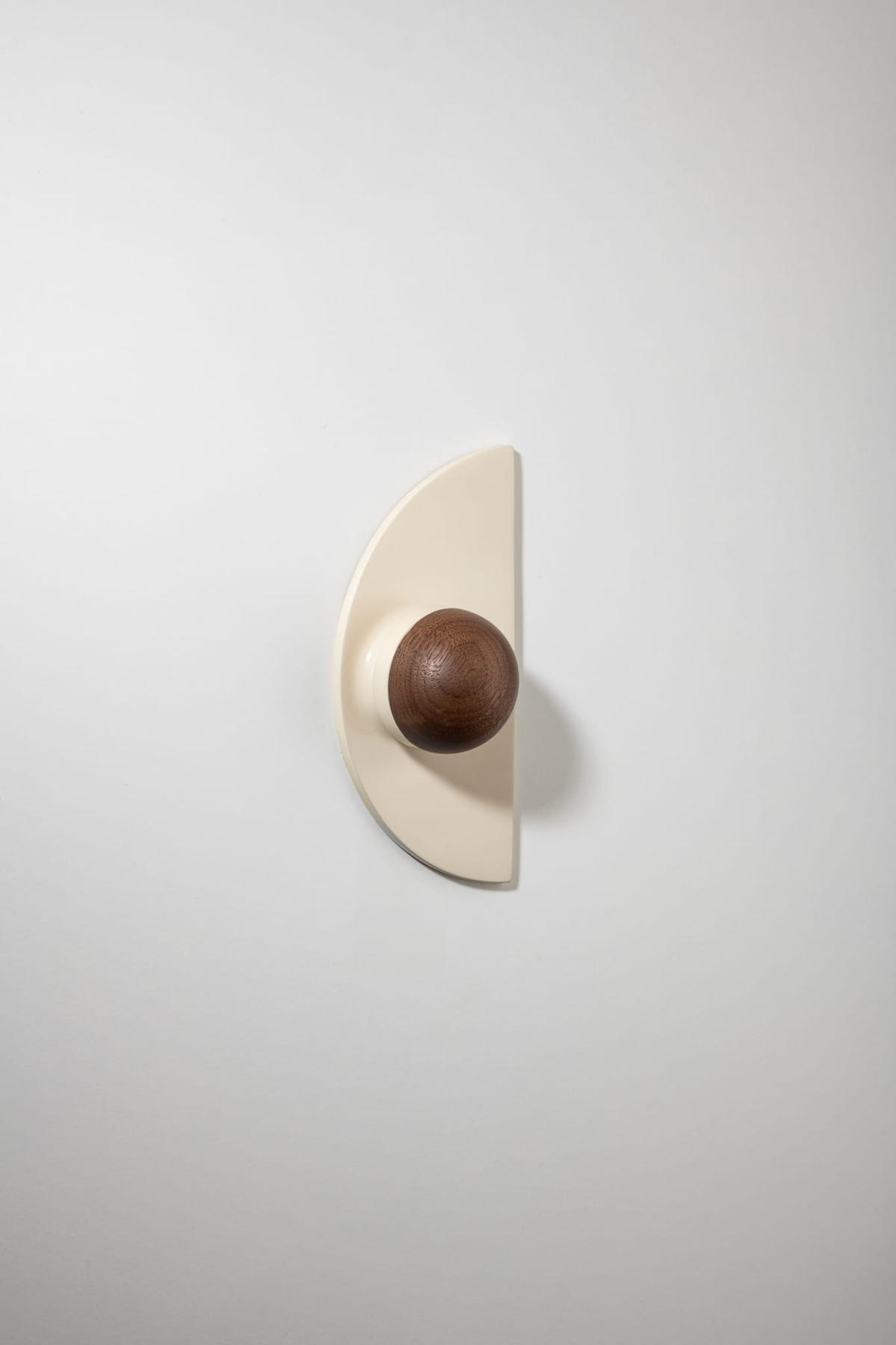 H03 Knob on Backplate Half Moon – American Walnut/Bone – 30245